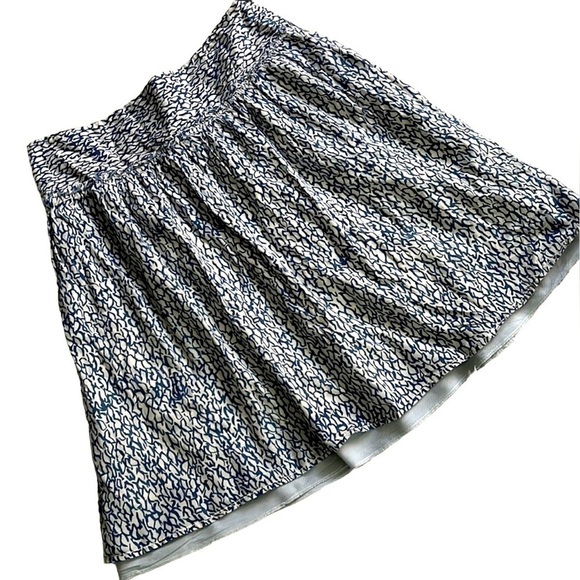 AMERICAN EAGLE OUTFITTERS Blue/ cream lined skirt, Size 2, GUC. - Picture 1 of 4